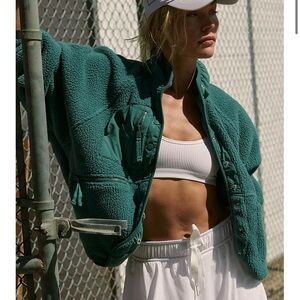 Free People Movement Hit the Slopes Fleece Jackets-size xs